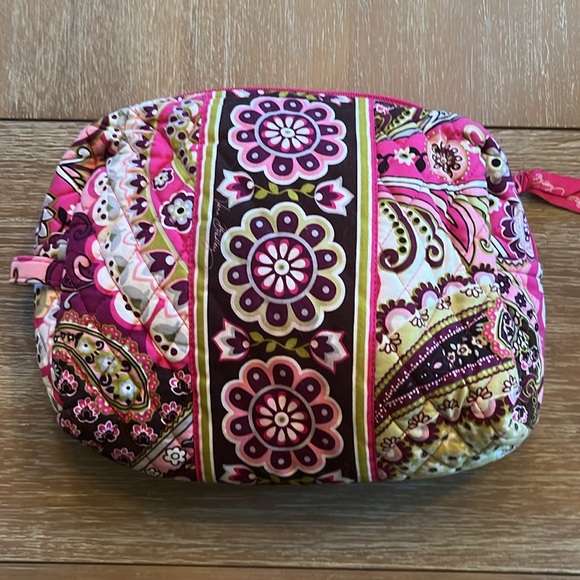 Retired Vera Bradley Very Berry hanging organizer AND makeup bag, two items - Picture 2 of 8